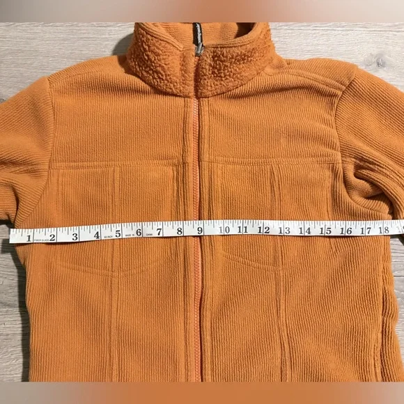 Patagonia Women’s Medium Orange Zip-up Fleece Jacket - Picture 7 of 8